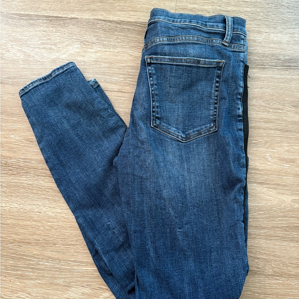 Silver Jeans Calley Skinny Medium Wash Black Trim Accent Womens Blue Jeans Sz 30